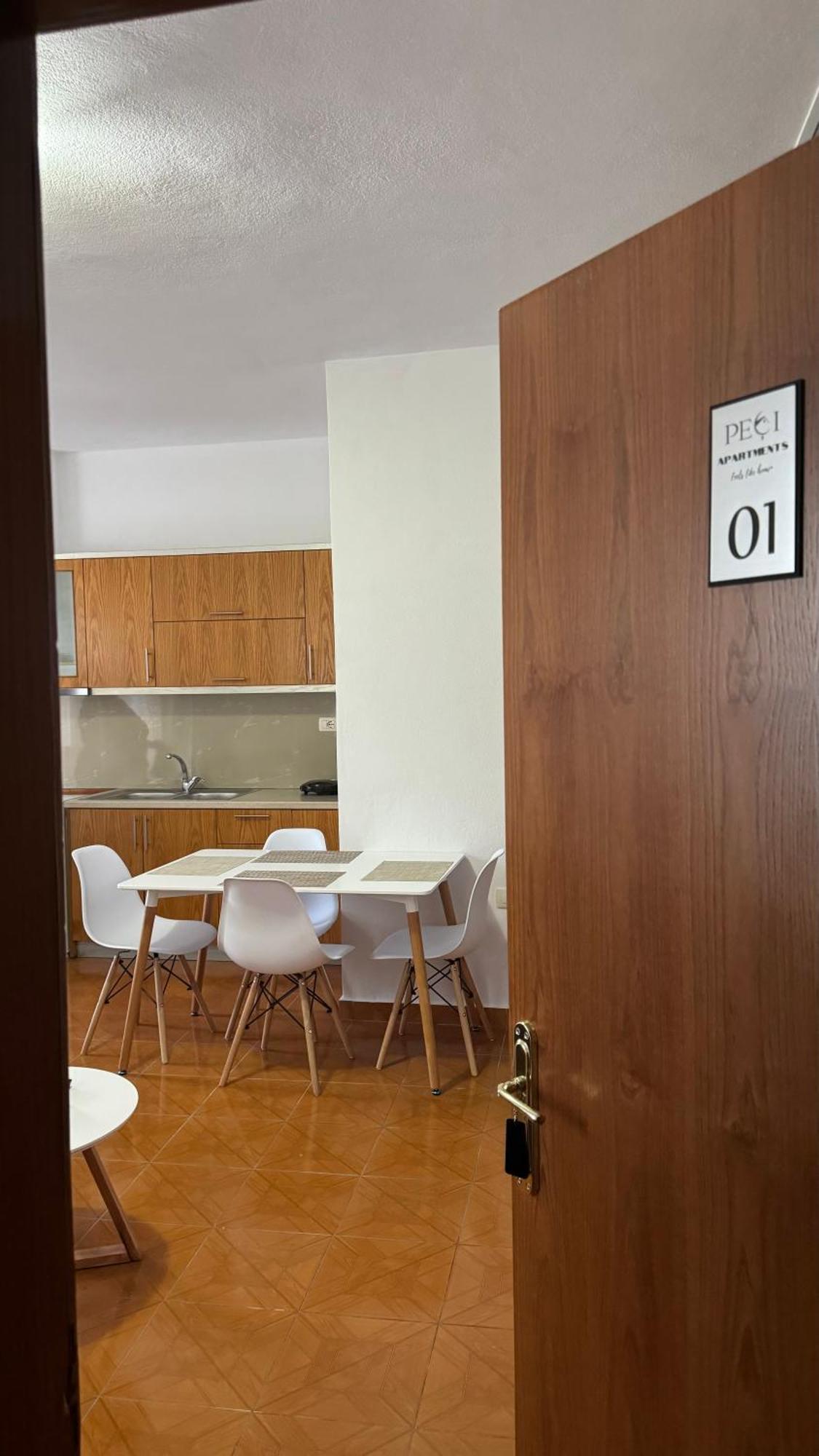 Peci Apartments Gjirokaster Bagian luar foto